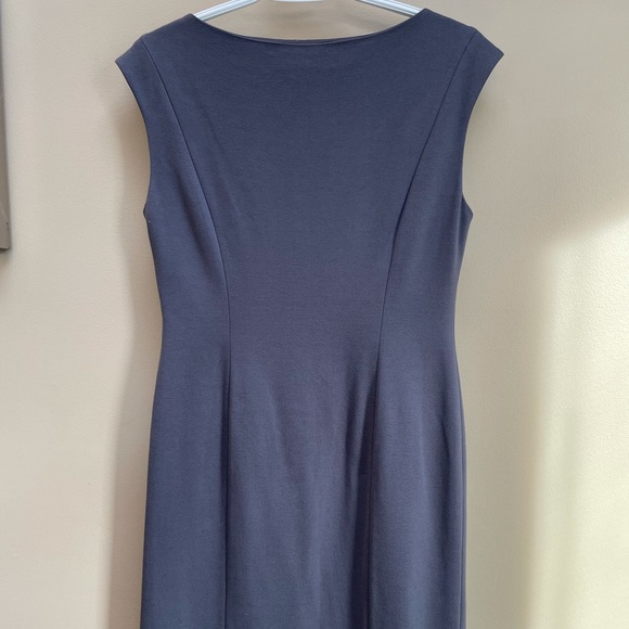 Classy Grey Sheath dress with faux leather detailing - Picture 2 of 4